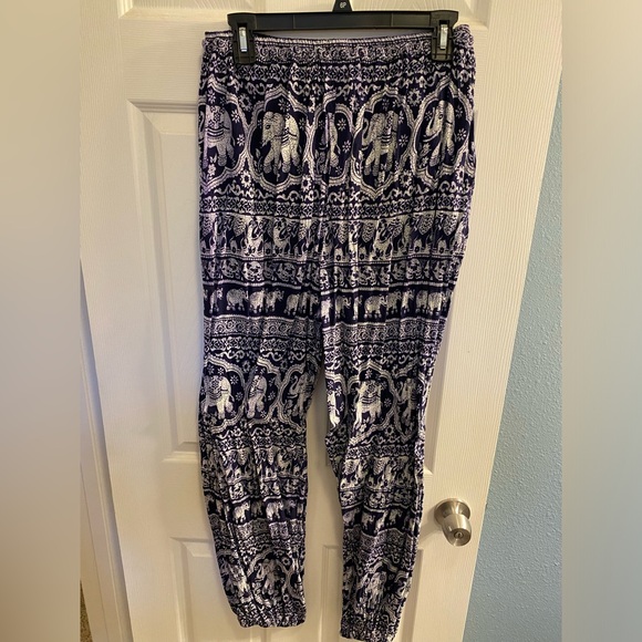 Plus size elephant pants from Thailand - Picture 2 of 4